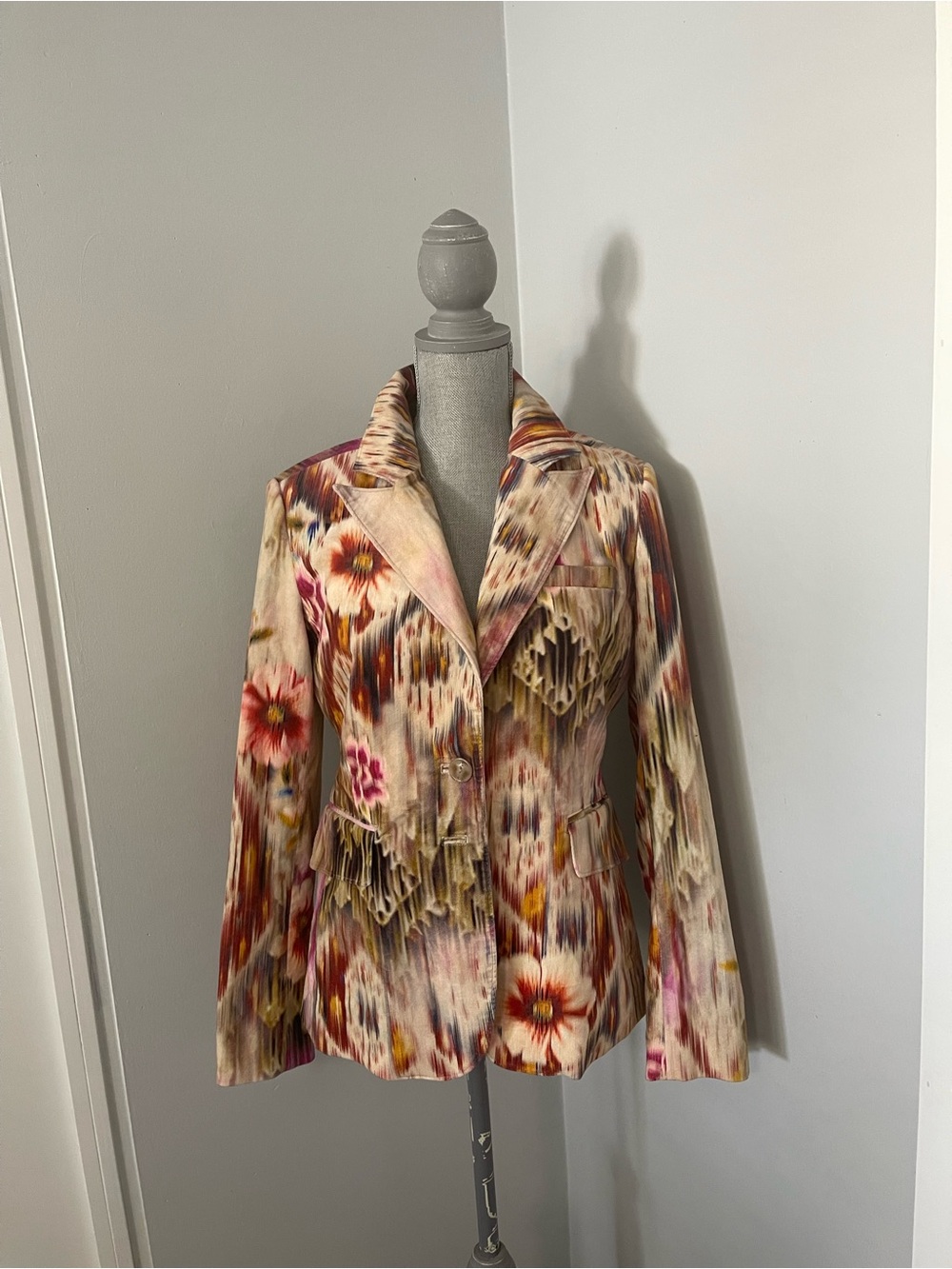 Robert Graham Floral Velvet Blazer – Vibrant Multicolor Statement Jacket